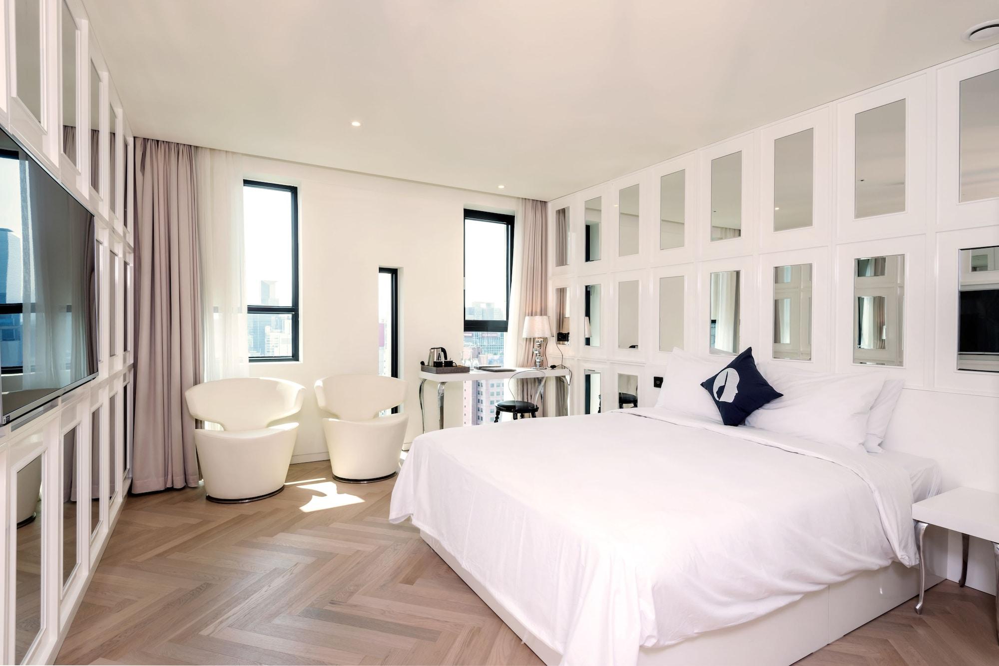Hotel The Designers Lyj Gangnam Premier Сеул Екстериор снимка