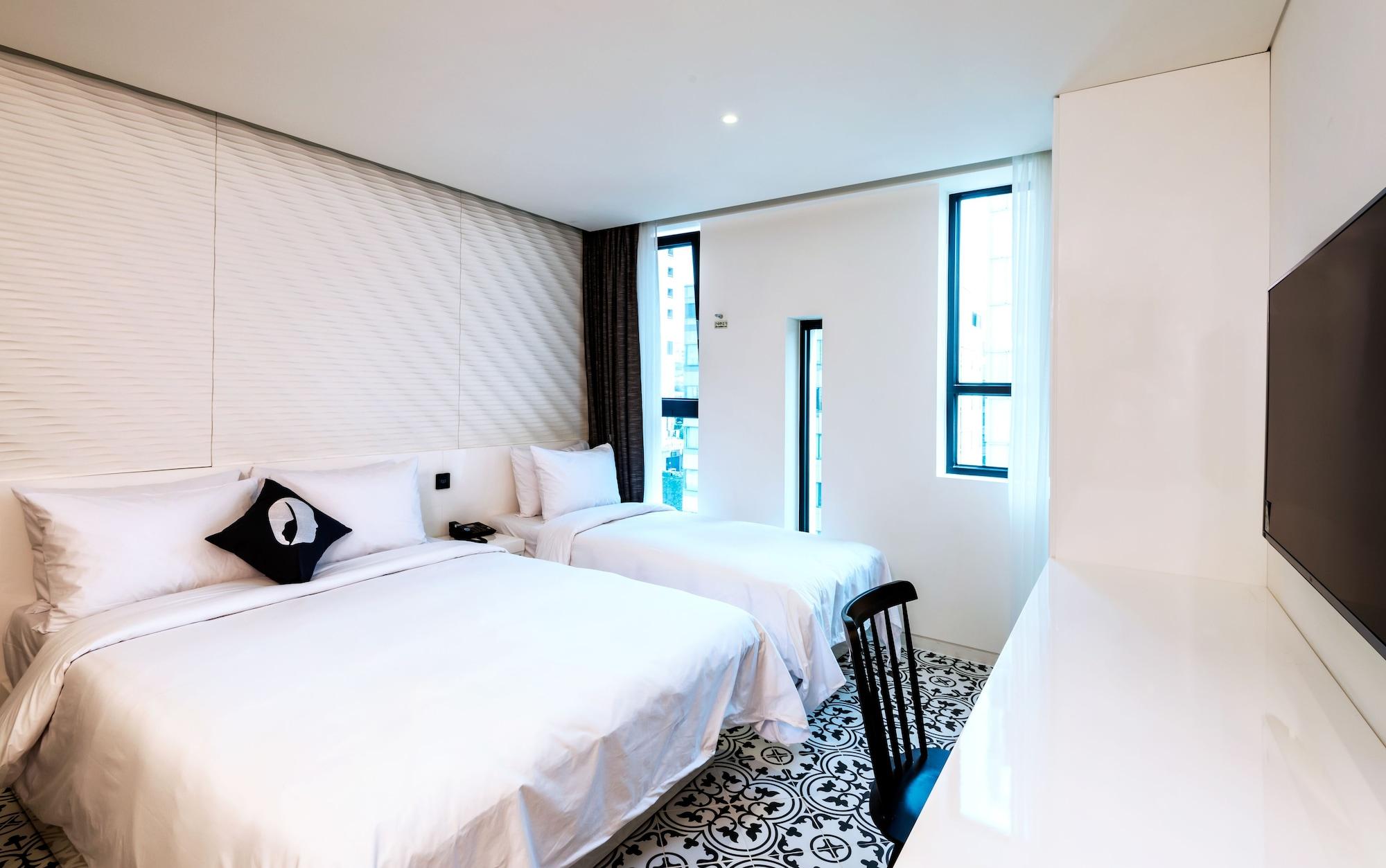 Hotel The Designers Lyj Gangnam Premier Сеул Екстериор снимка