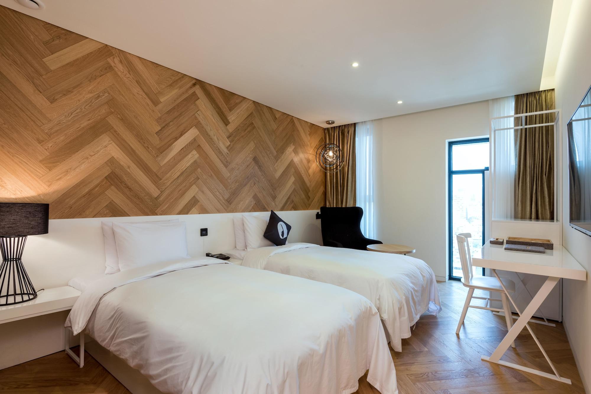 Hotel The Designers Lyj Gangnam Premier Сеул Екстериор снимка
