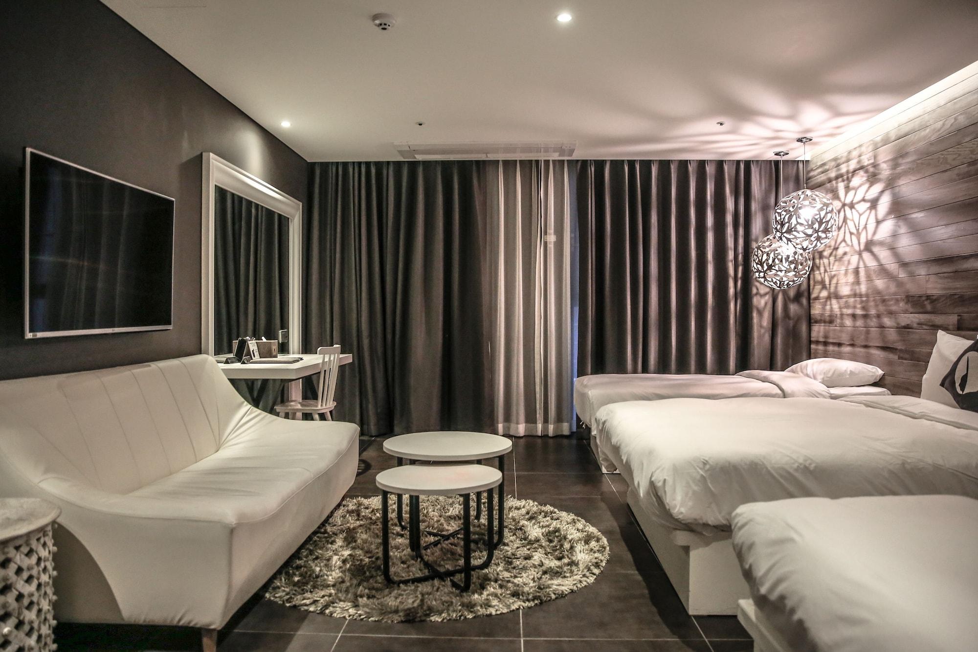 Hotel The Designers Lyj Gangnam Premier Сеул Екстериор снимка