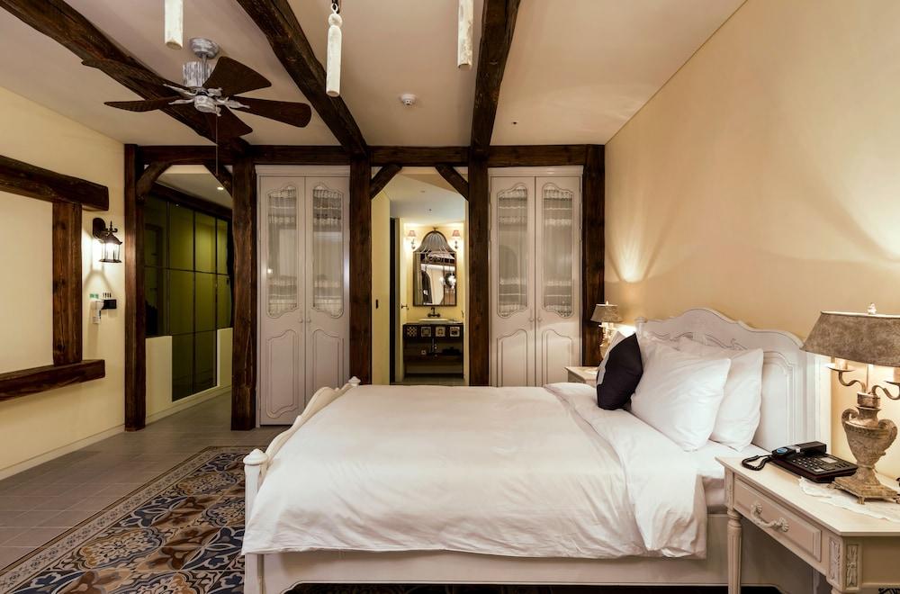 Hotel The Designers Lyj Gangnam Premier Сеул Екстериор снимка
