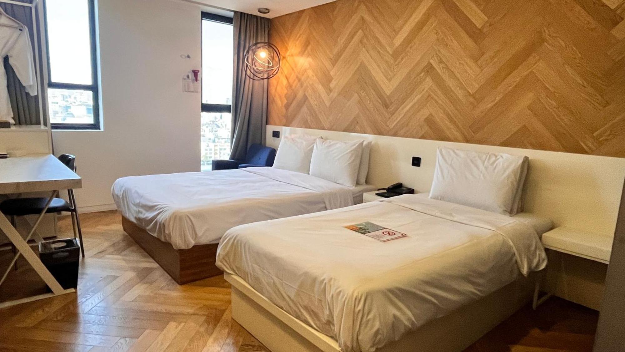 Hotel The Designers Lyj Gangnam Premier Сеул Екстериор снимка