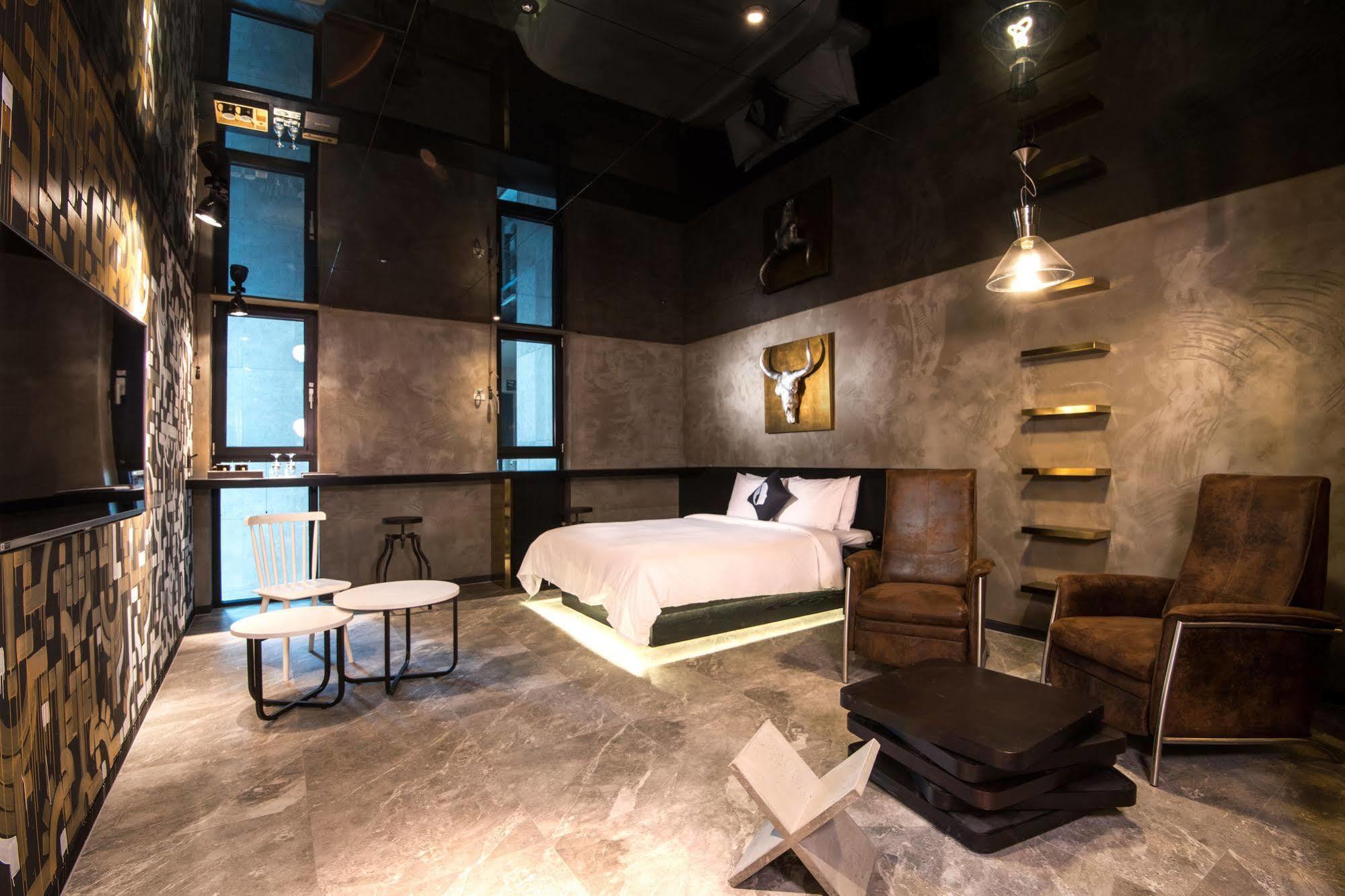 Hotel The Designers Lyj Gangnam Premier Сеул Екстериор снимка